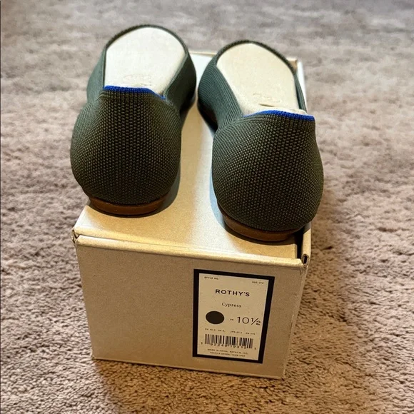 NEW Rothy's olive Green CYPRESS Flats IN BOX - Picture 4 of 7